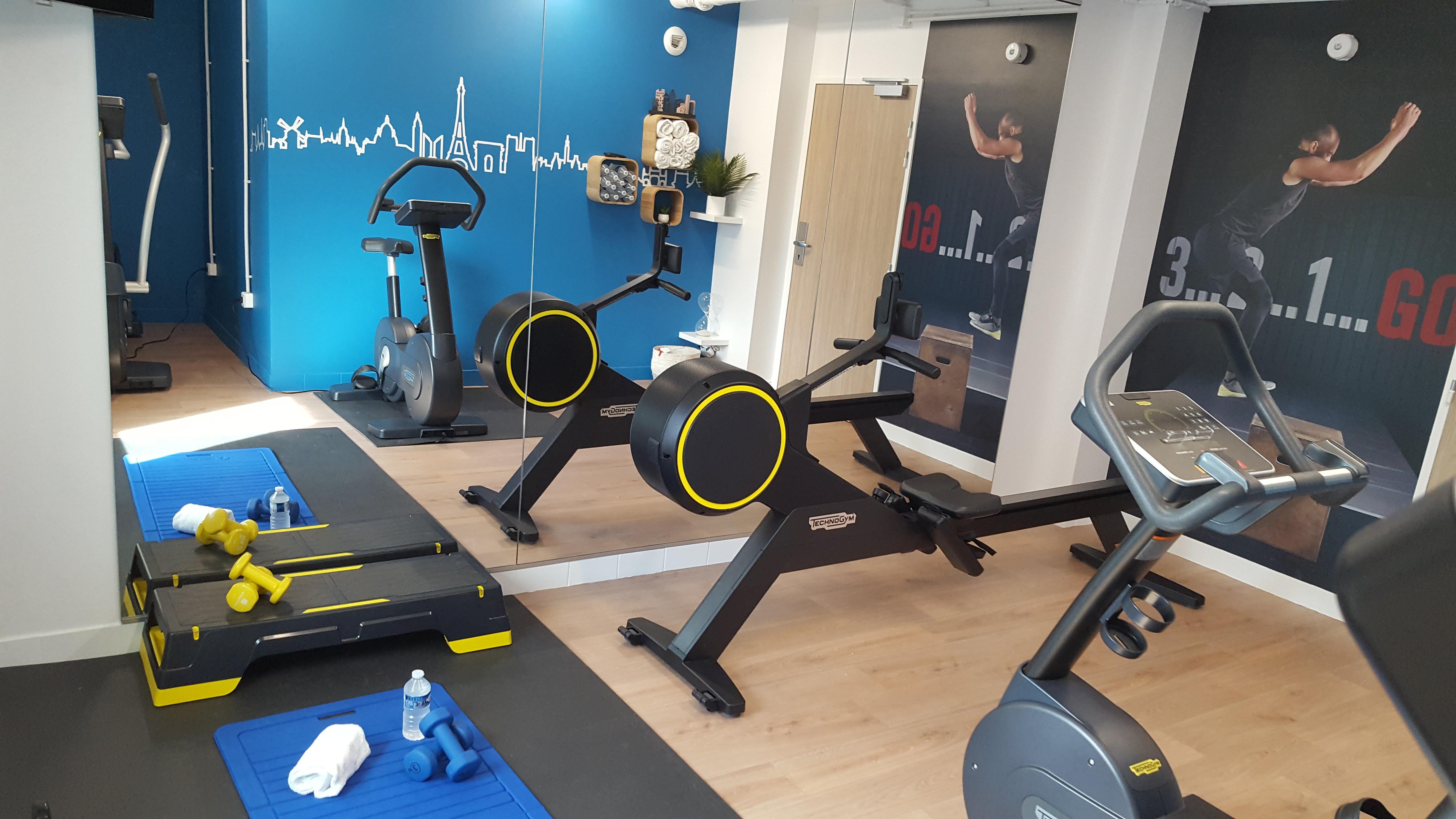 Holiday Inn Express Paris - Velizy By Ihg Bagian luar foto