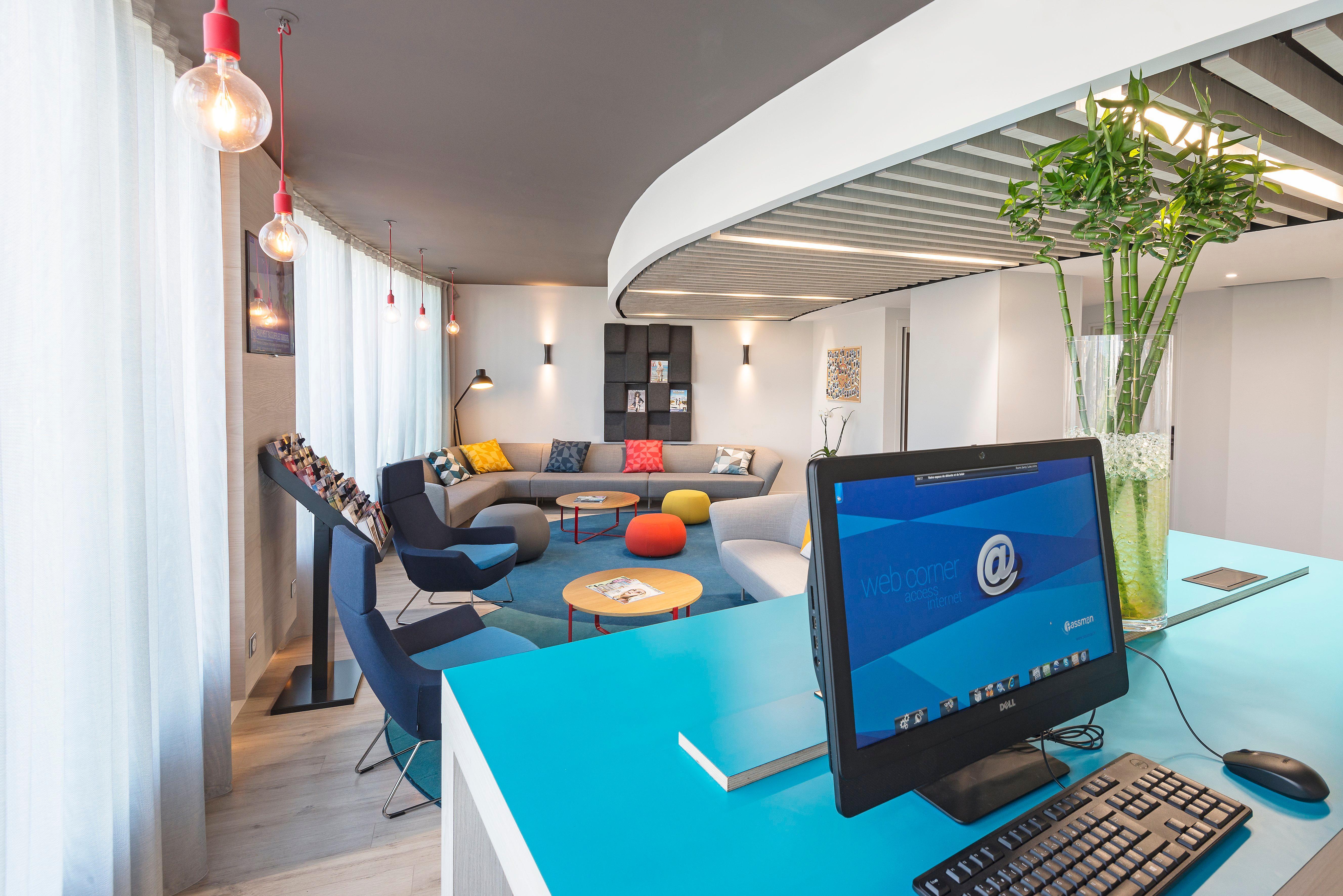 Holiday Inn Express Paris - Velizy By Ihg Bagian luar foto