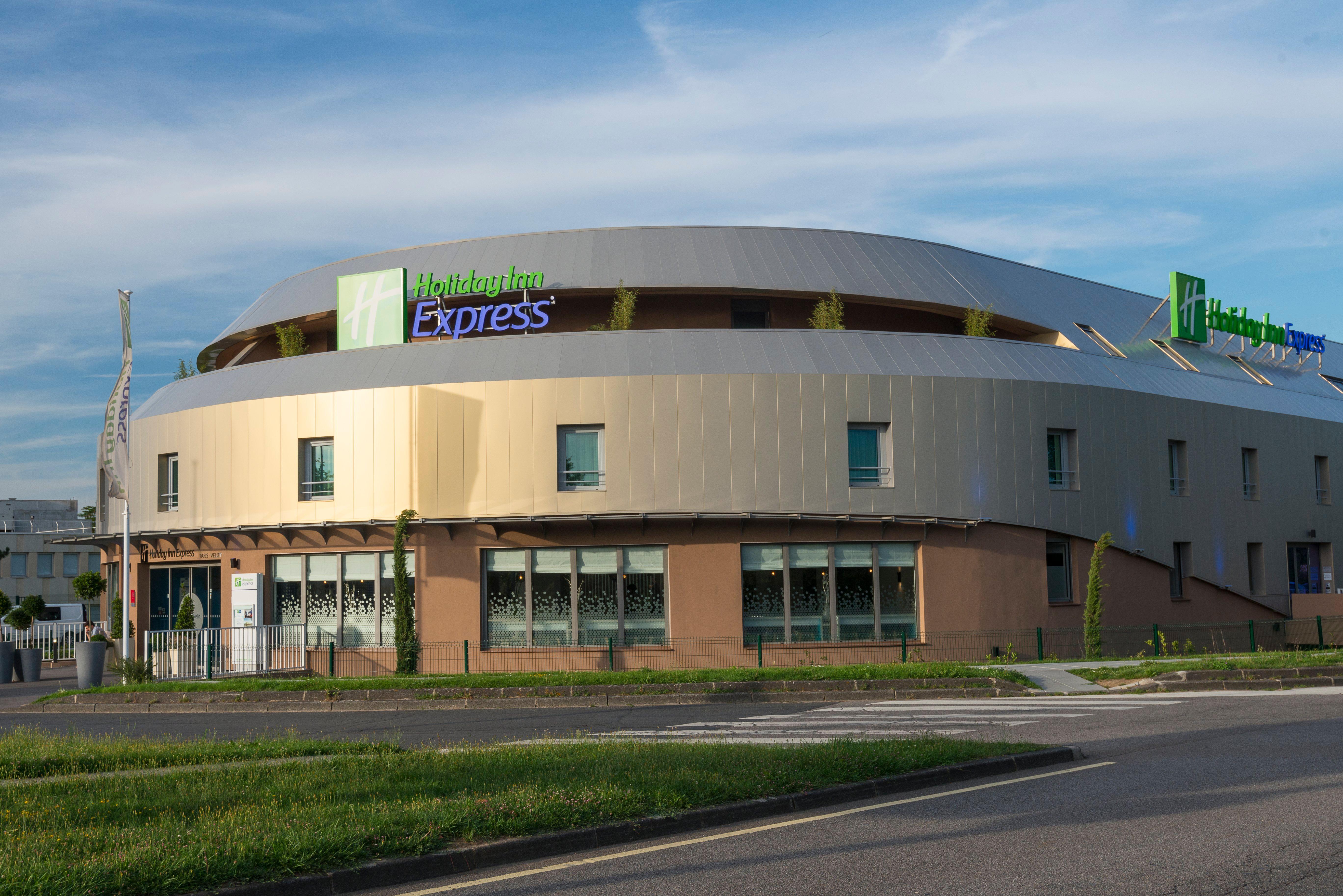 Holiday Inn Express Paris - Velizy By Ihg Bagian luar foto