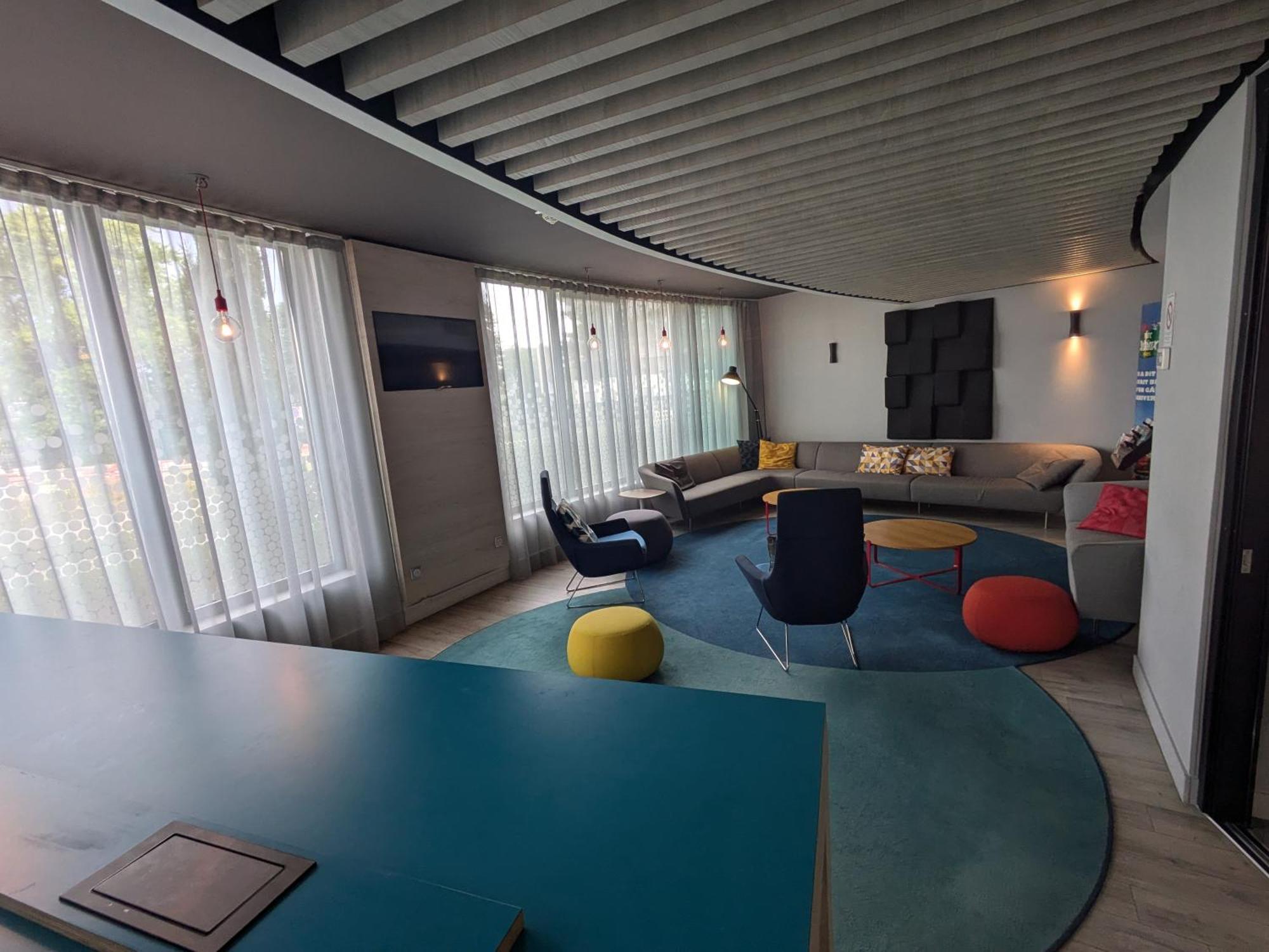 Holiday Inn Express Paris - Velizy By Ihg Bagian luar foto